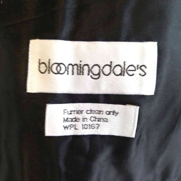 BLOOMINGDALE'S SCARF - Picture 5 of 5